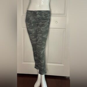 Democracy Ab Technology Camo Pants w/ pockets